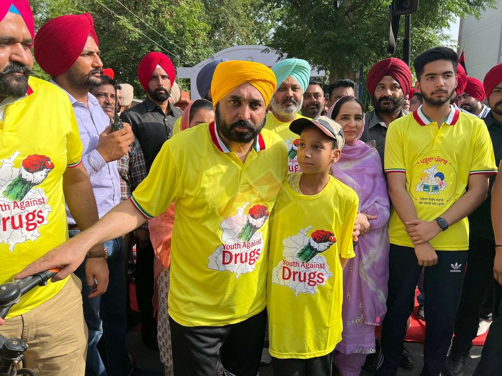ਸੰਗਰੂਰ ਰੈਲੀ: CM ਮਾਨ ਬੋਲੇ- ਨਸ਼ਾ ਕਰਨ ਵਾਲੇ ਨੌਜਵਾਨਾਂ ਦਾ ਕਸੂਰ ਨਹੀਂ ਪਹਿਲਾਂ ਮਾਹੌਲ ਹੀ ਖ਼ਰਾਬ ਸੀ