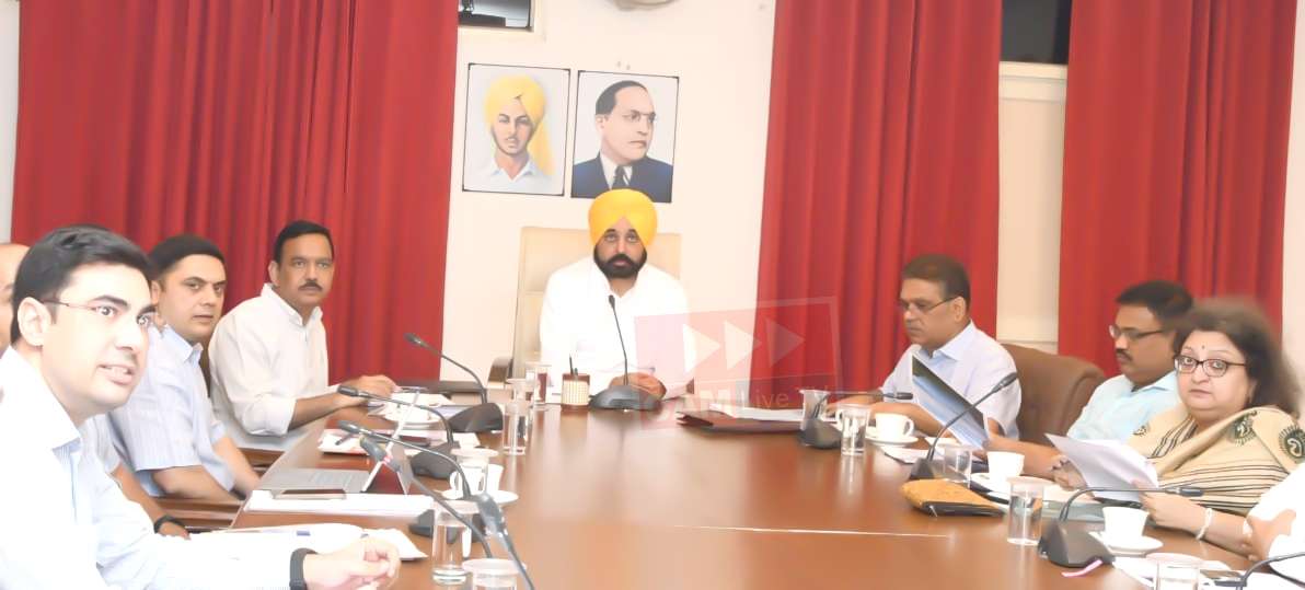 ਆਪ ਸਰਕਾਰ ਦੇਵੇਗੀ ‘ਸੈਰ ਸਪਾਟੇ’ ਨੂੰ ਵਧਾਵਾ “ਭਗਵੰਤ ਮਾਨ” ਨੇ ਕੀਤੀ ਅਧਿਕਾਰੀਆਂ ਨਾਲ ਮੀਟਿੰਗ।