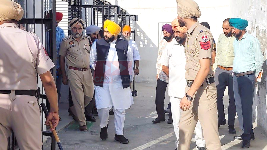 ਜੇਲ੍ਹ ਮੰਤਰੀ ਹਰਜੋਤ ਬੈਂਸ ਦਾ ਬਿਆਨ, ‘ਜੇਲ੍ਹਾਂ ’ਚੋਂ ਹੁਣ ਤੱਕ ਬਰਾਮਦ ਹੋਏ ਕਰੀਬ 1000 ਮੋਬਾਈਲ’