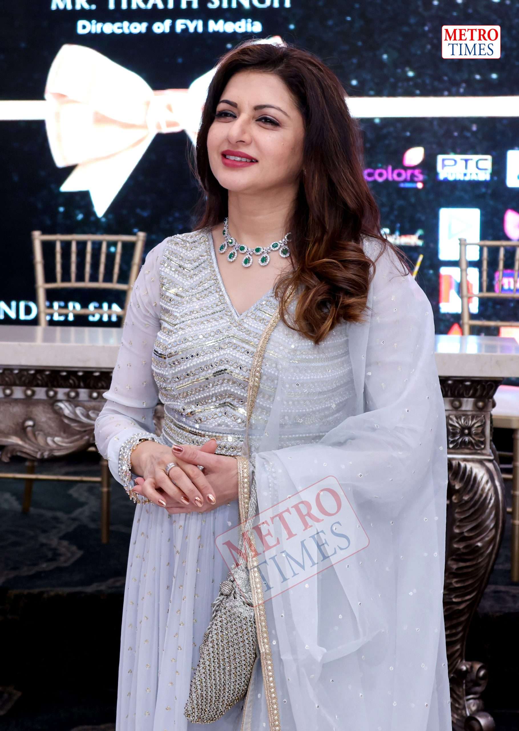 Recently 𝐇𝐚𝐫𝐦𝐞𝐞𝐭 𝐒 𝐁𝐮𝐦𝐫𝐚𝐡 invite  famous actress  Bhagyashree in Melbourne…